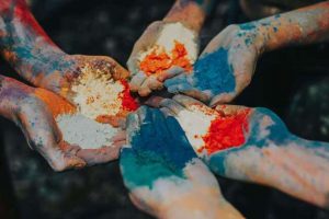 Read more about the article Essay on Holi in English in 2021 for students and children-700 words